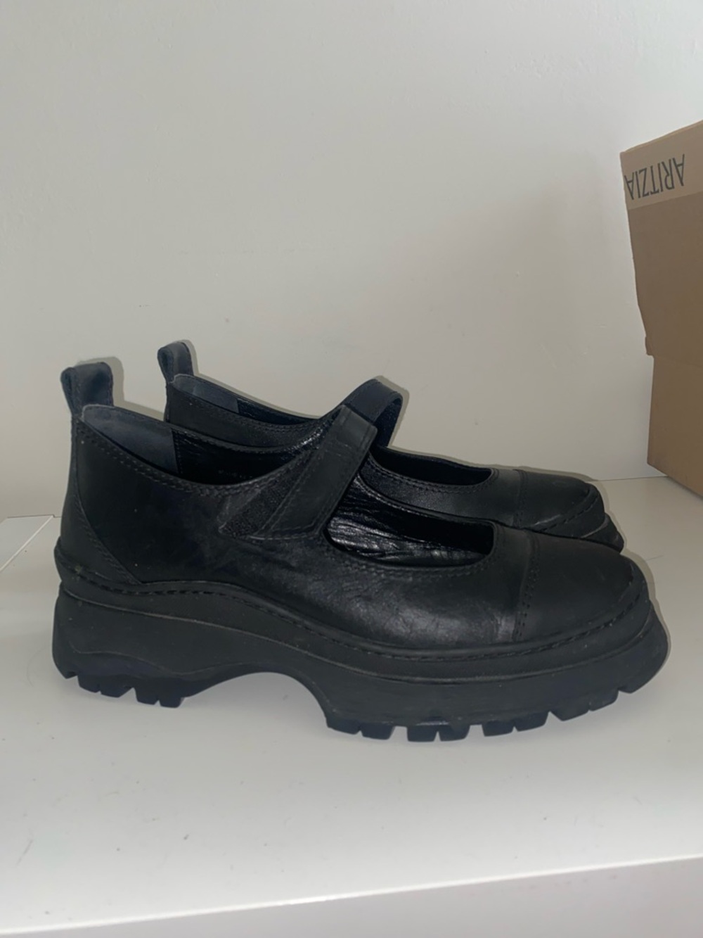 Nicole Saldana Nadia Mary Jane’s in black boxcalf size 40